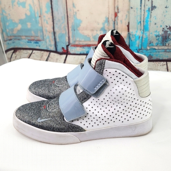 nike flystepper grey